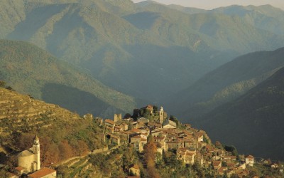 A Triora la troupe di Sereno Variabile