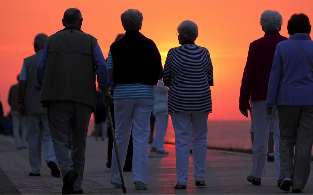 Turisti over 50 in vacanza in Liguria